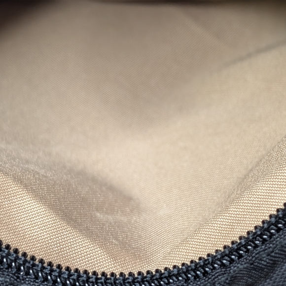 Baggallini Black Crossbody Bag - Lightweight Everyday Shoulder Purse - Picture 5 of 10